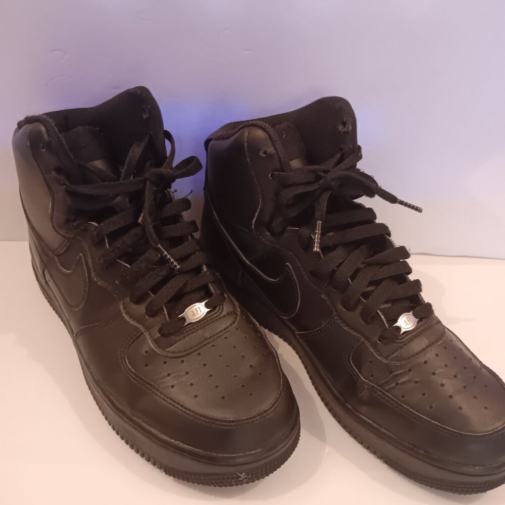 Men's Leather Nike Air Force 1- Size 8.5